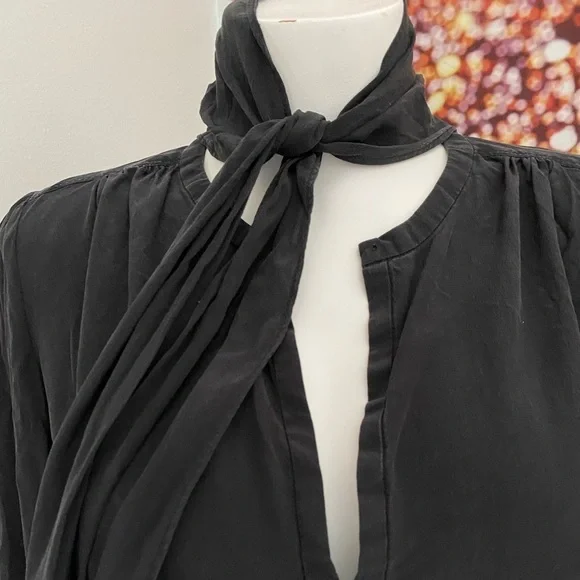 Small Babaton silk blouse​​​​​​​​ - Picture 5 of 10